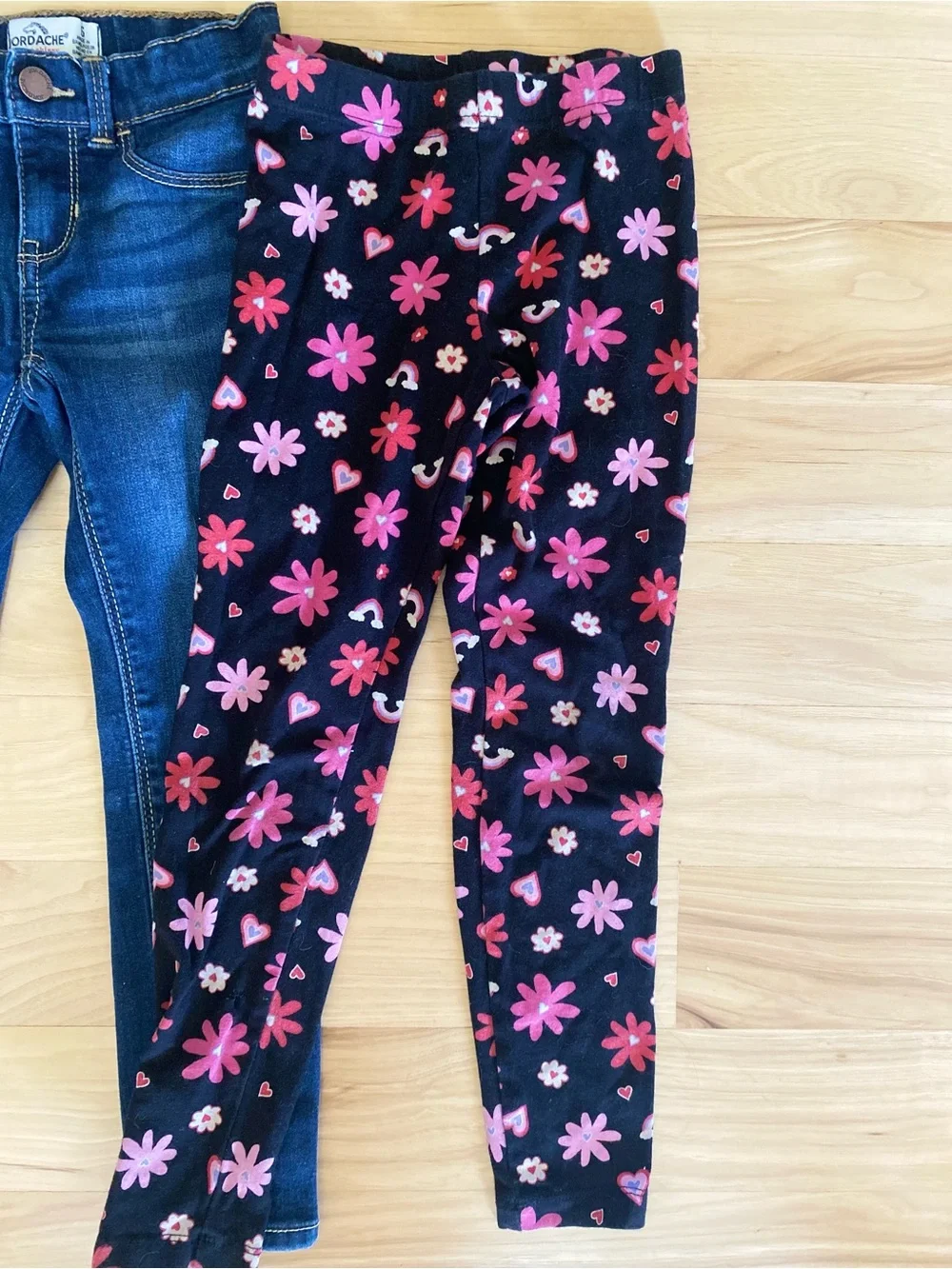 Girls Size 6-6X Clothes Lot of 3 Pants Leggings Jeans T-Shirt Carter’s Jordache